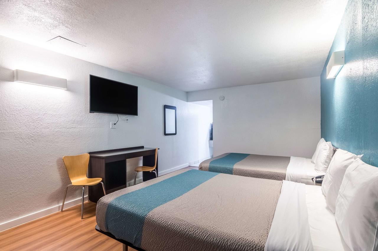 Trade Wind Motel Τζάκσονβιλ Εξωτερικό φωτογραφία