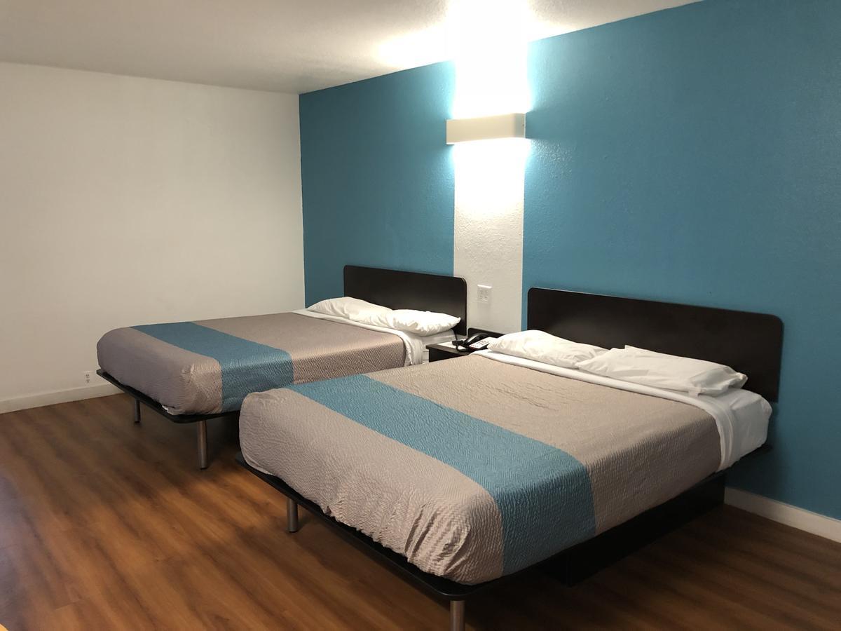 Trade Wind Motel Τζάκσονβιλ Εξωτερικό φωτογραφία